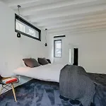 Logement Atypique 200M2 Au Calme Et Confort